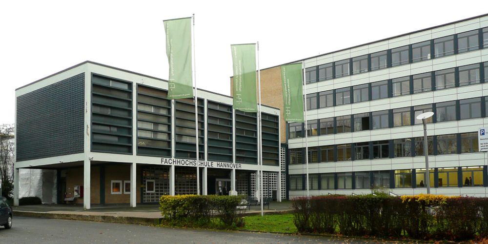 Abbildung: Eingang der Hochschule Hannover am Ricklinger Stadtweg