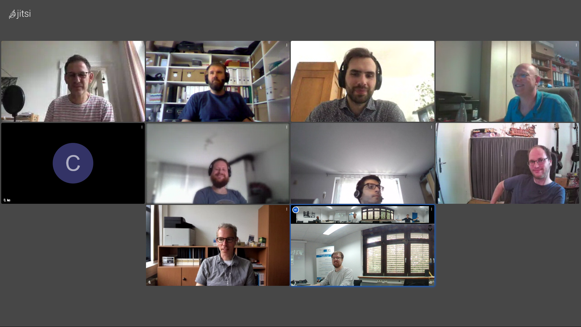 Figure: Project participants at the virtual consortium meeting in discussion